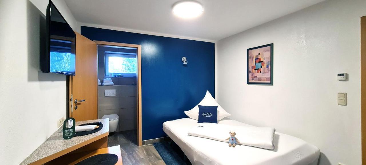 Donau-Hotel Sinzing Bagian luar foto