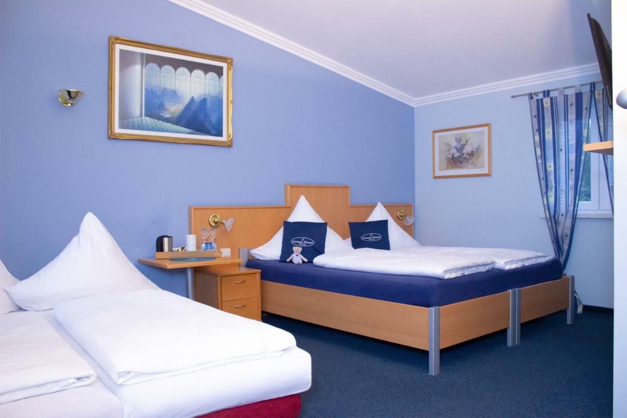 Donau-Hotel Sinzing Bagian luar foto